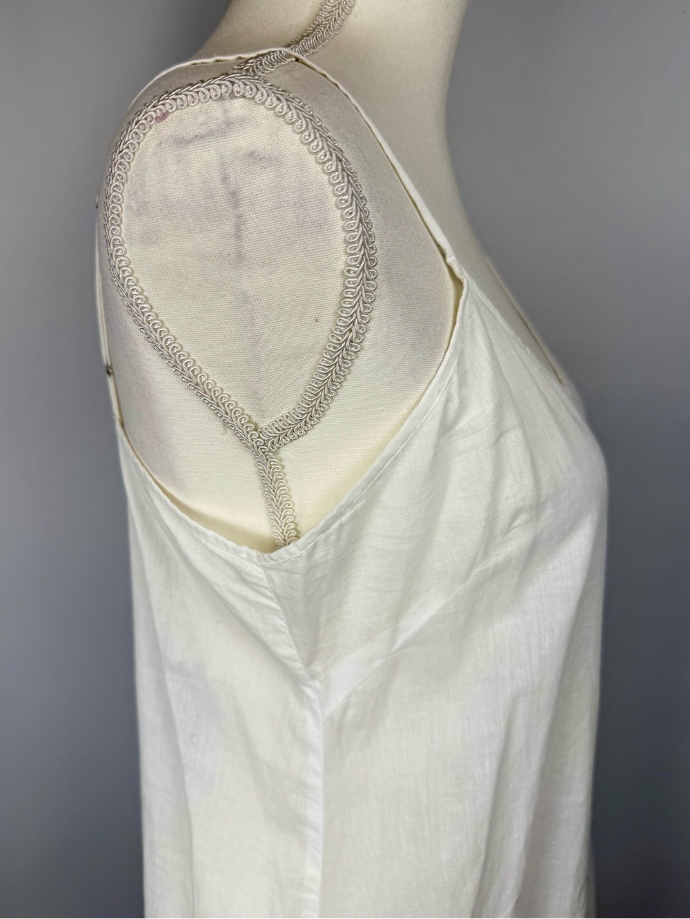 Juliet Dunn London White Cotton Slip Dress Chemise V-Neck Lightweight Small - Picture 7 of 11